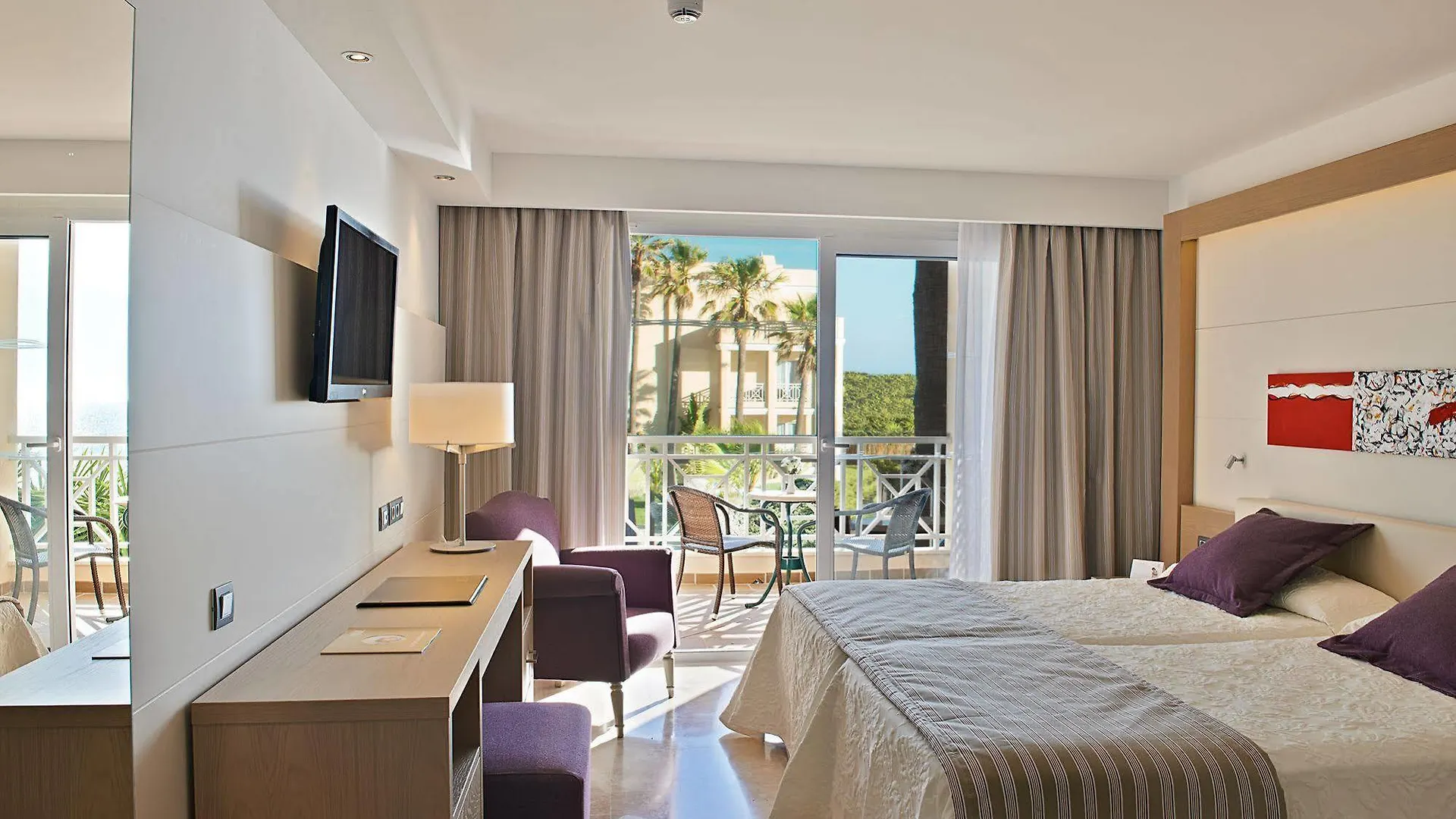Hipotels Playa La Barrosa - Adults Only チクラナ・デ・ラ・フロンテーラ 4*,